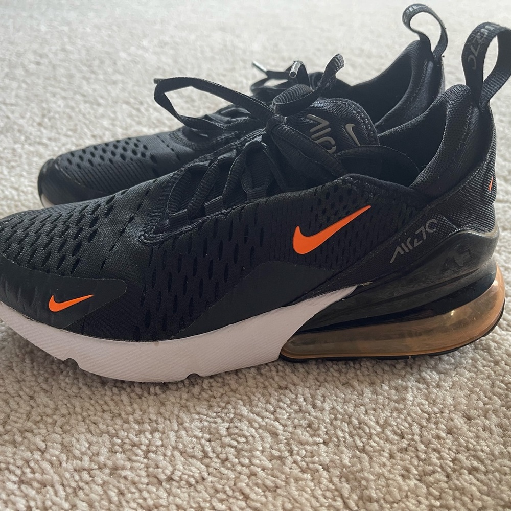 Nike Max 270 GS Total Black Total Orange DM3208-001